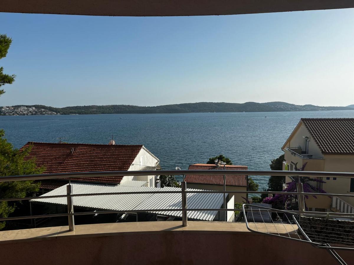 Apartman Lucia Trogir Buitenkant foto